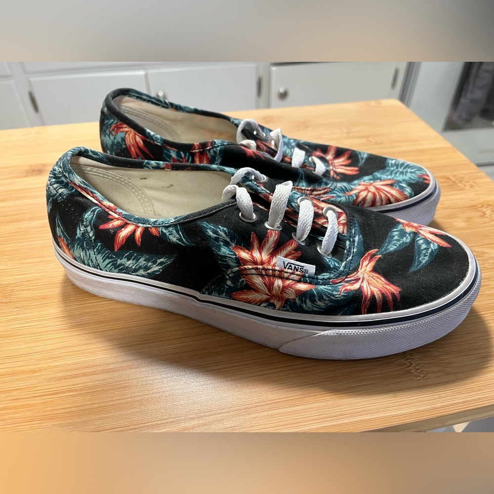 Vans Black Canvas Sneakers with Teal & Coral Floral Print Men’s/Bo 6, womens 7.5